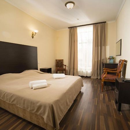 Alex Hotel Odessa Buitenkant foto