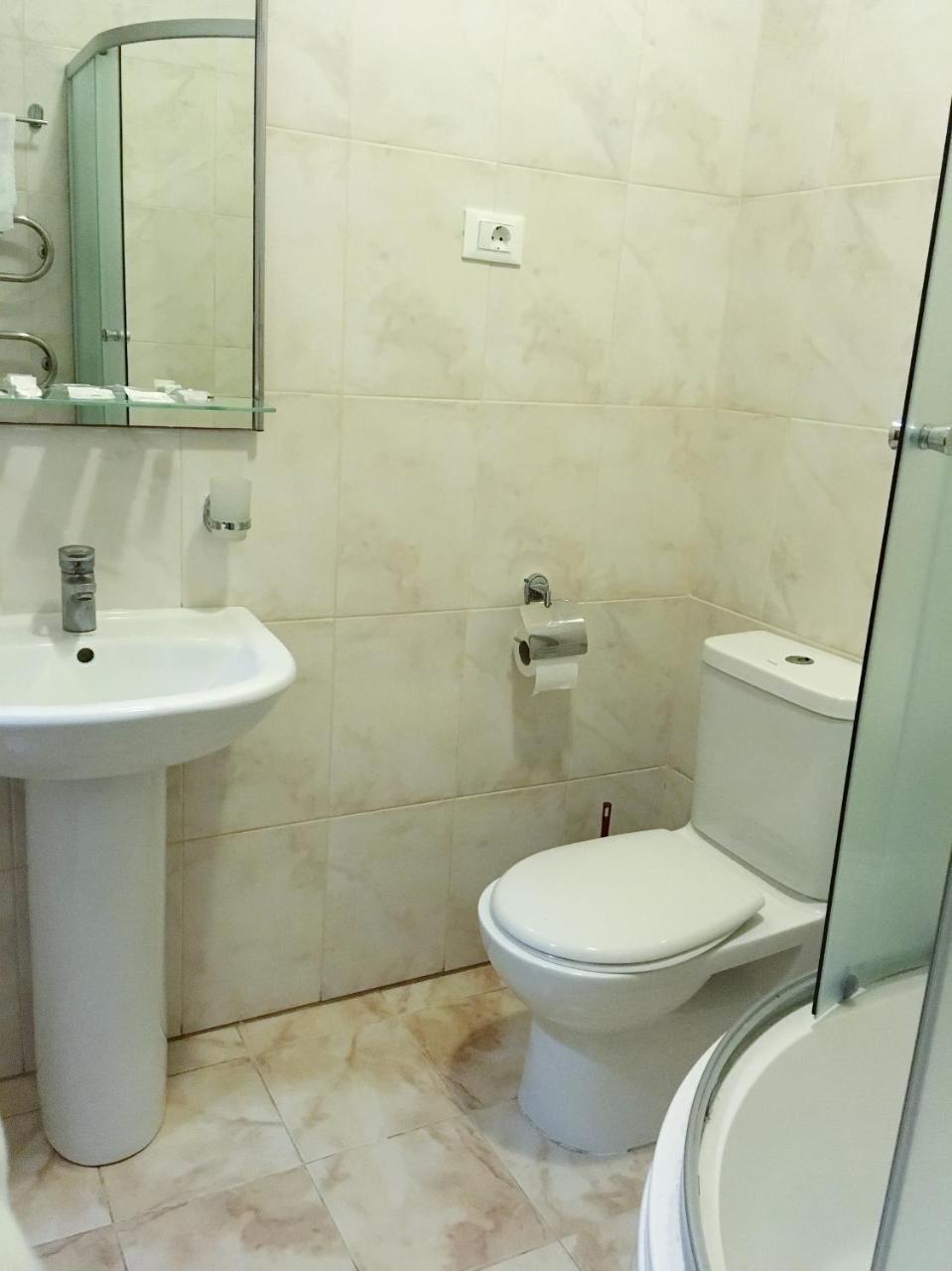 Alex Hotel Odessa Buitenkant foto