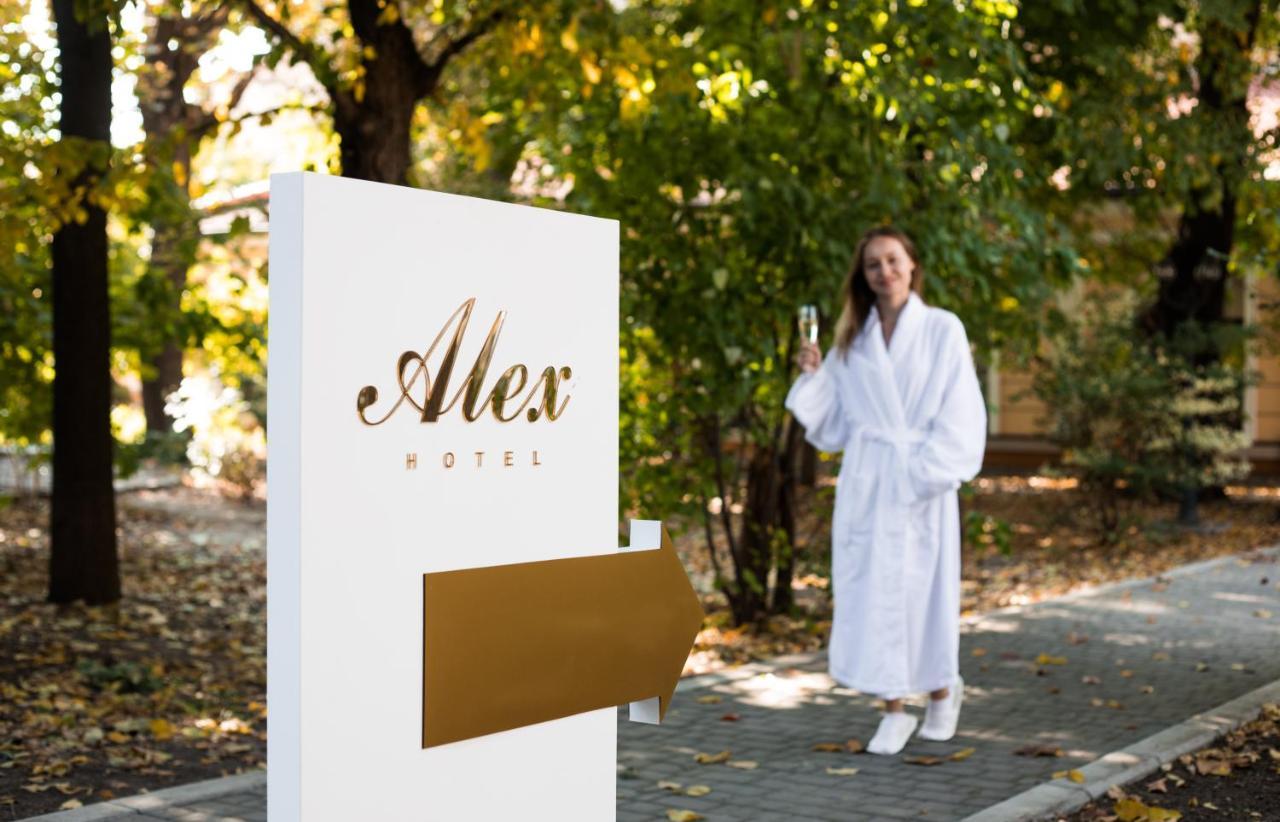 Alex Hotel Odessa Buitenkant foto
